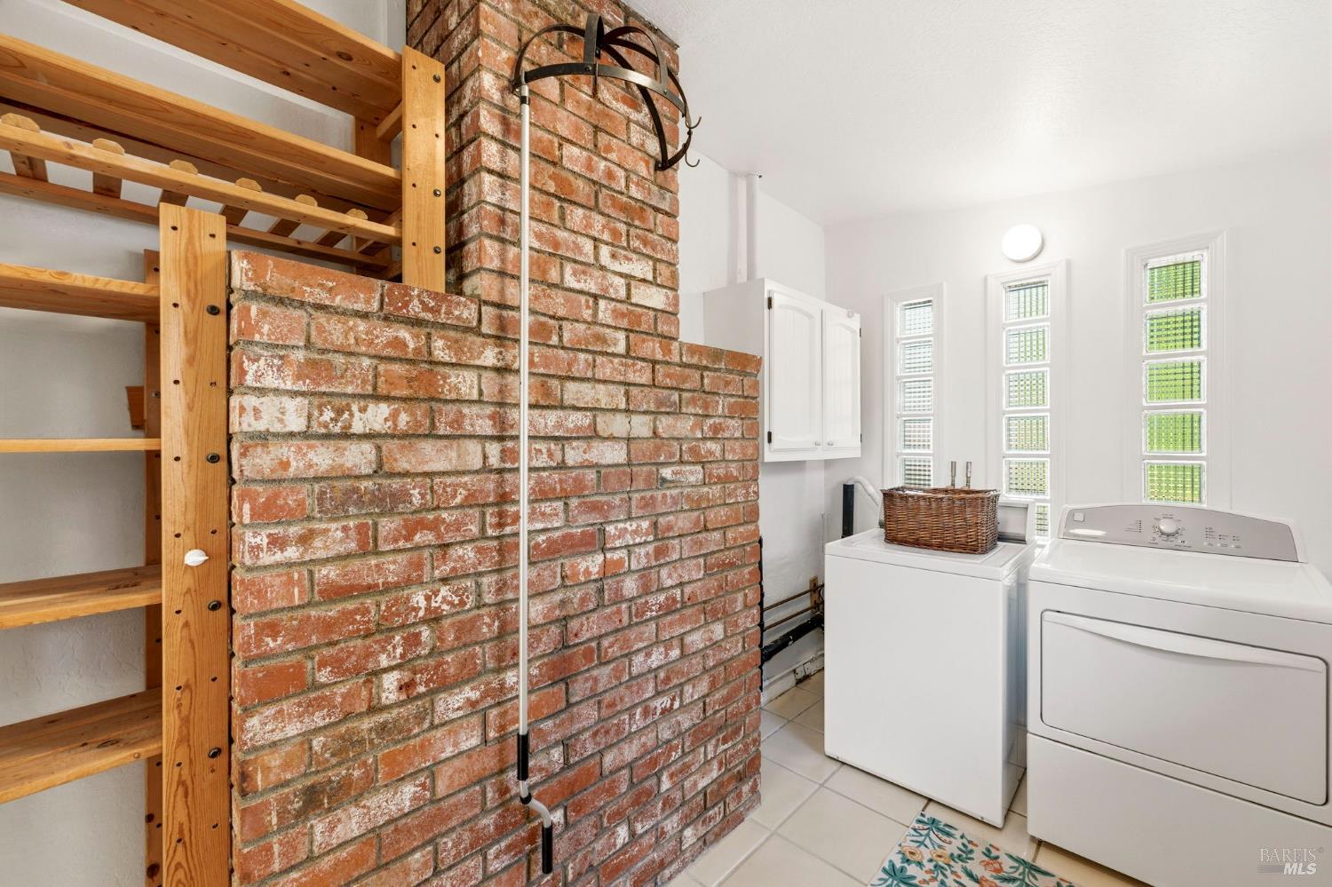 Detail Gallery Image 66 of 93 For 184 Cobblestone Dr, San Rafael,  CA 94903 - 4 Beds | 2 Baths