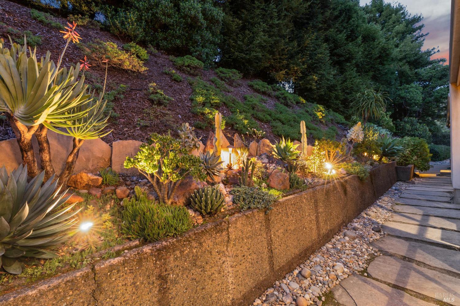 Detail Gallery Image 56 of 61 For 512 Browning Ct, Mill Valley,  CA 94941 - 4 Beds | 3 Baths