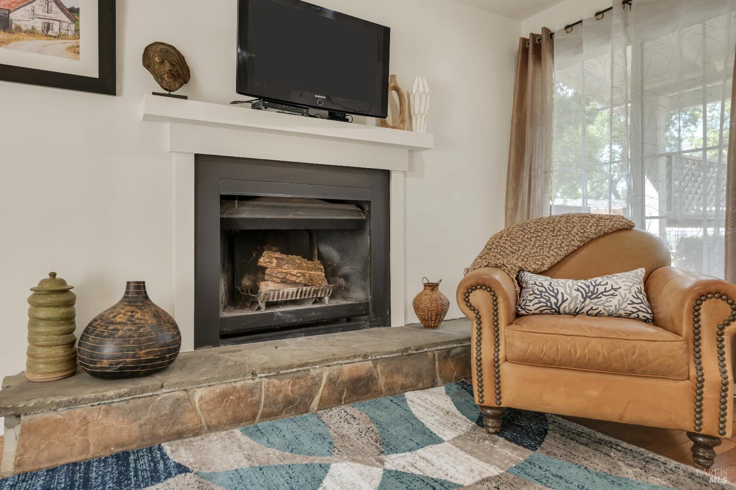 Detail Gallery Image 13 of 47 For 550 Thomson Ave, Sonoma,  CA 95476 - 2 Beds | 1 Baths