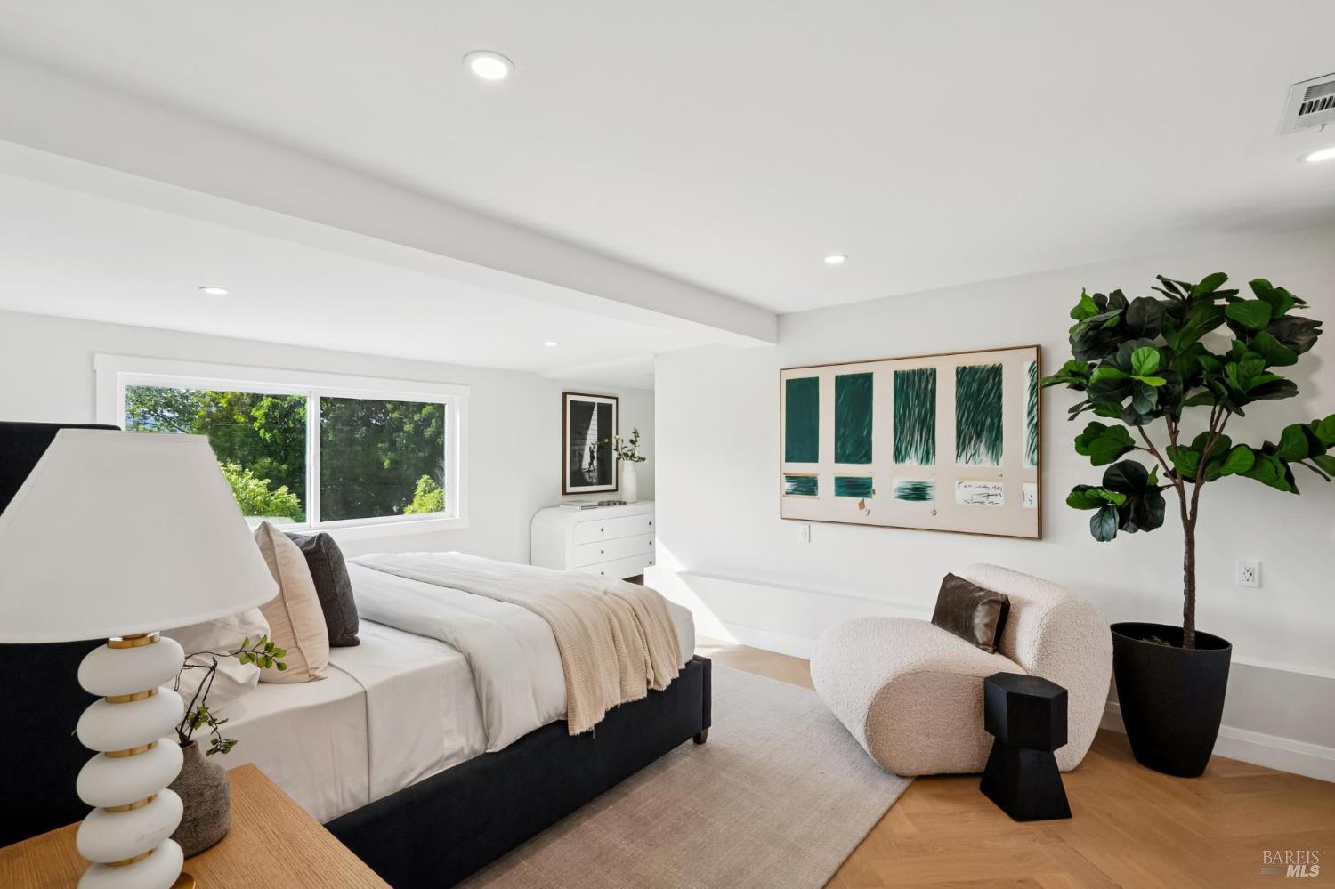 Detail Gallery Image 83 of 93 For 88 Lincoln Park Unkn, San Anselmo,  CA 94960 - 4 Beds | 4/1 Baths