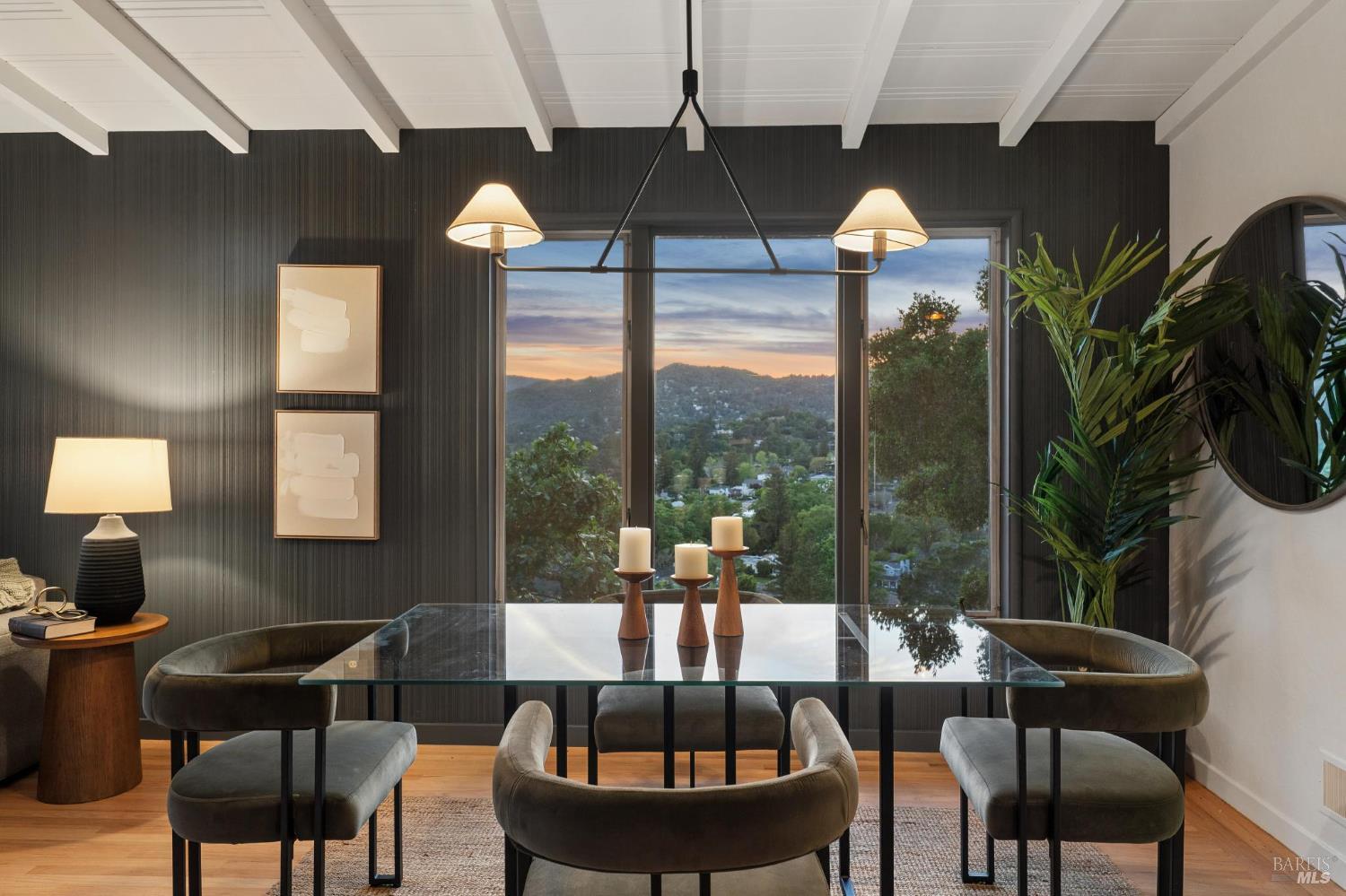 Detail Gallery Image 43 of 52 For 95 Ridge Rd, San Anselmo,  CA 94960 - 2 Beds | 1/1 Baths