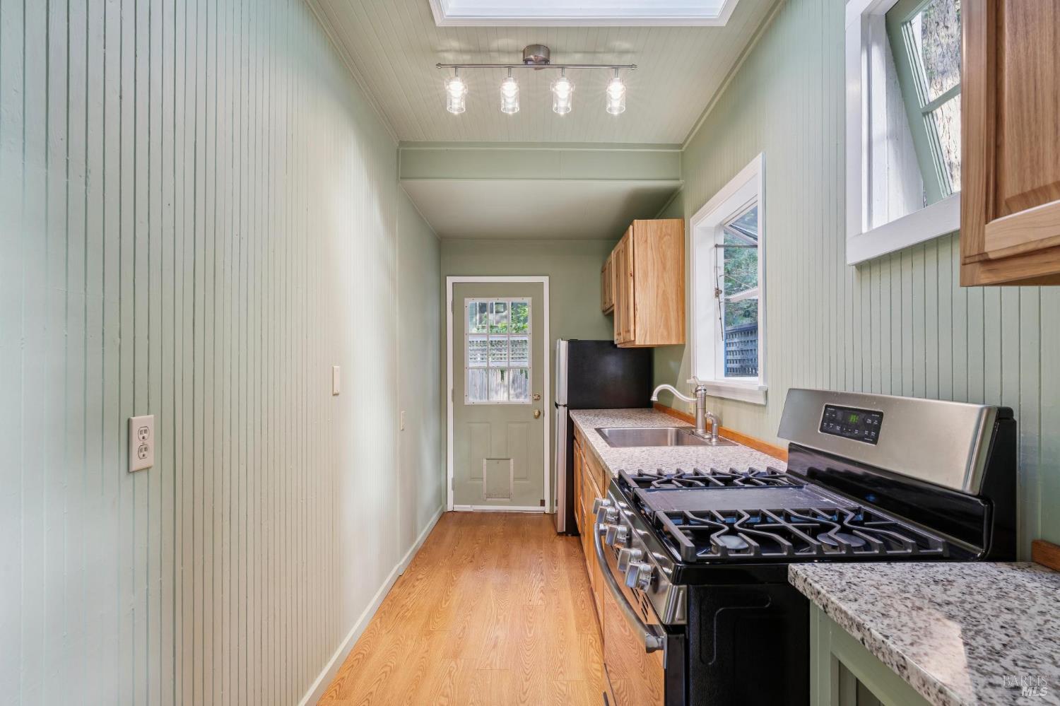 Detail Gallery Image 17 of 66 For 21911 Russian River Ave, Villa Grande,  CA 95486 - 1 Beds | 1 Baths