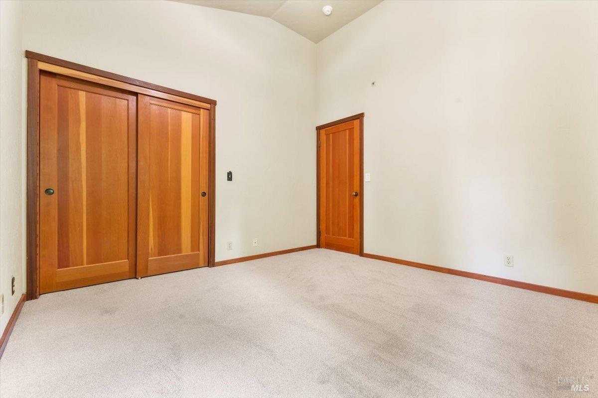 Detail Gallery Image 27 of 72 For 12076 Cloud Ridge Rd, Healdsburg,  CA 95448 - 6 Beds | 4 Baths