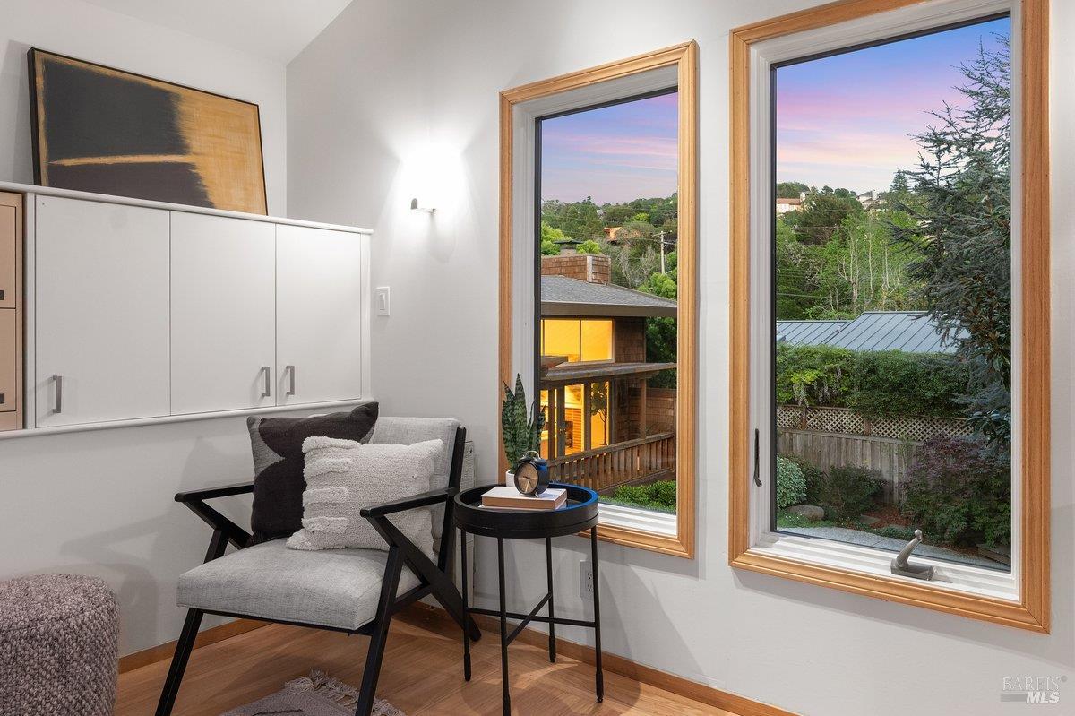 Detail Gallery Image 58 of 76 For 42 Underhill Rd, Mill Valley,  CA 94941 - 3 Beds | 2/1 Baths