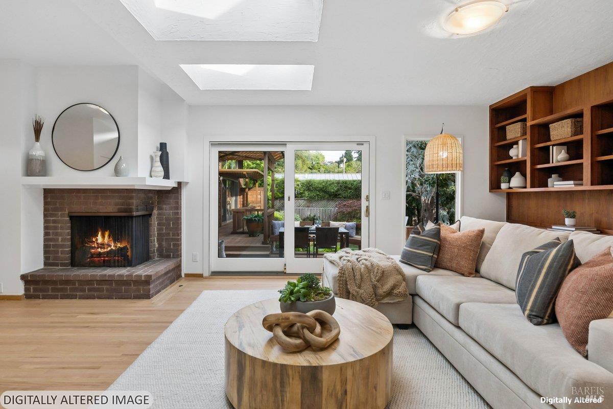 Detail Gallery Image 28 of 76 For 42 Underhill Rd, Mill Valley,  CA 94941 - 3 Beds | 2/1 Baths