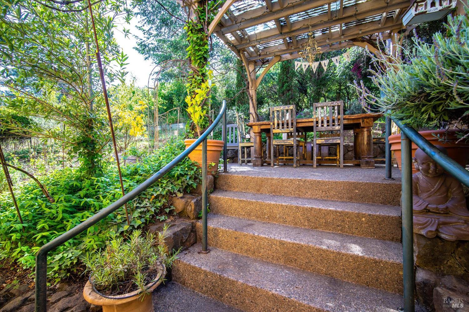 Detail Gallery Image 32 of 44 For 1412 Quail Ct, Santa Rosa,  CA 95404 - 4 Beds | 3 Baths