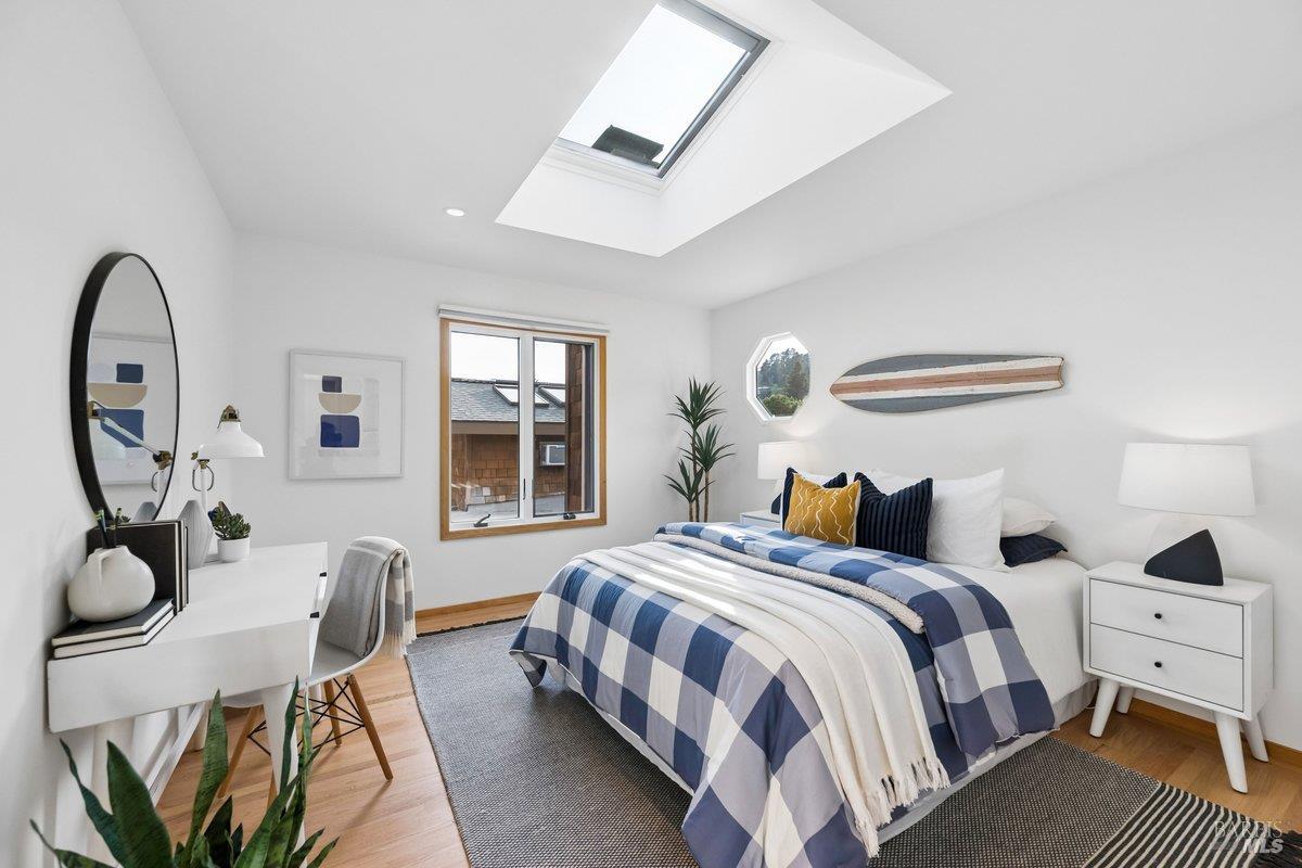 Detail Gallery Image 35 of 76 For 42 Underhill Rd, Mill Valley,  CA 94941 - 3 Beds | 2/1 Baths