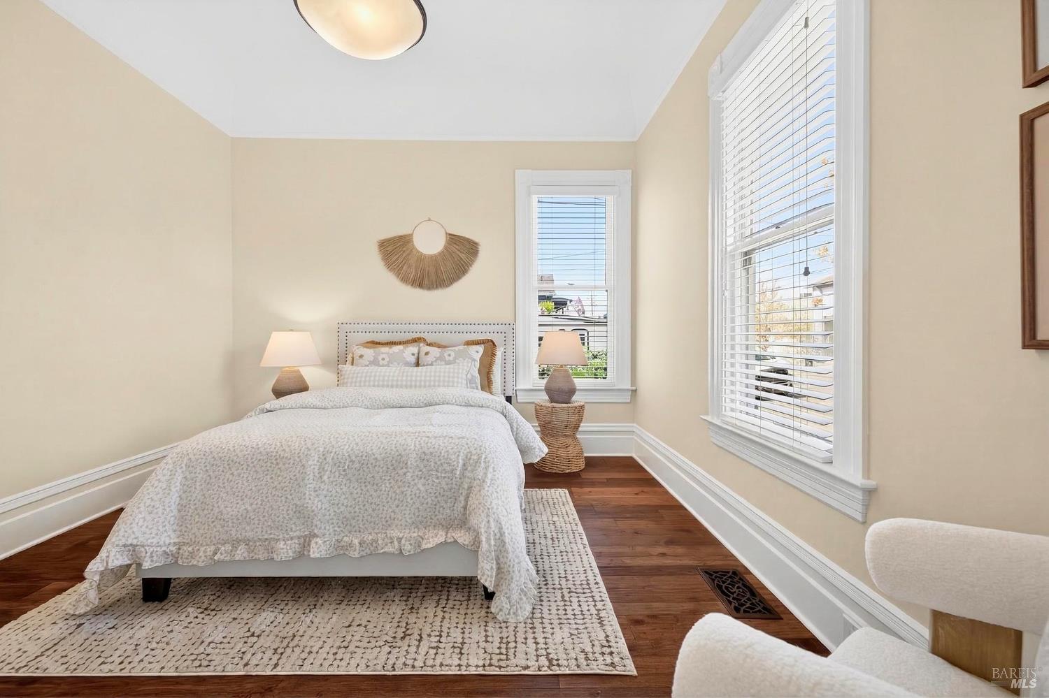 Detail Gallery Image 18 of 32 For 531 E Washington St, Petaluma,  CA 94952 - 3 Beds | 2/1 Baths