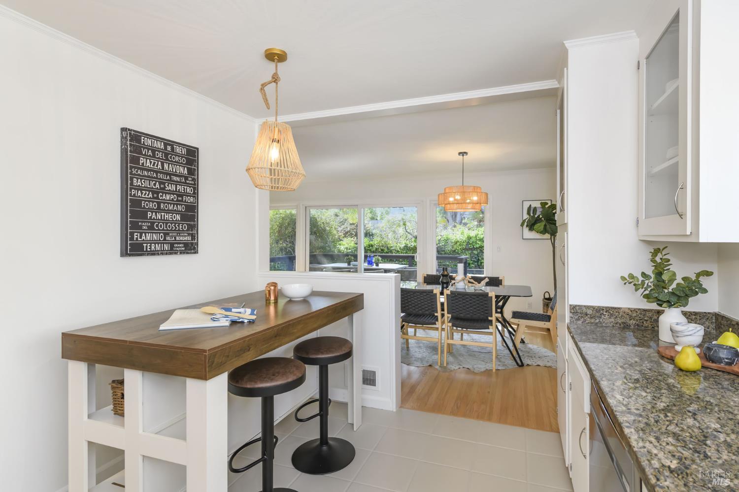 Detail Gallery Image 13 of 31 For 41 Spindrift Psge, Corte Madera,  CA 94925 - 3 Beds | 2 Baths