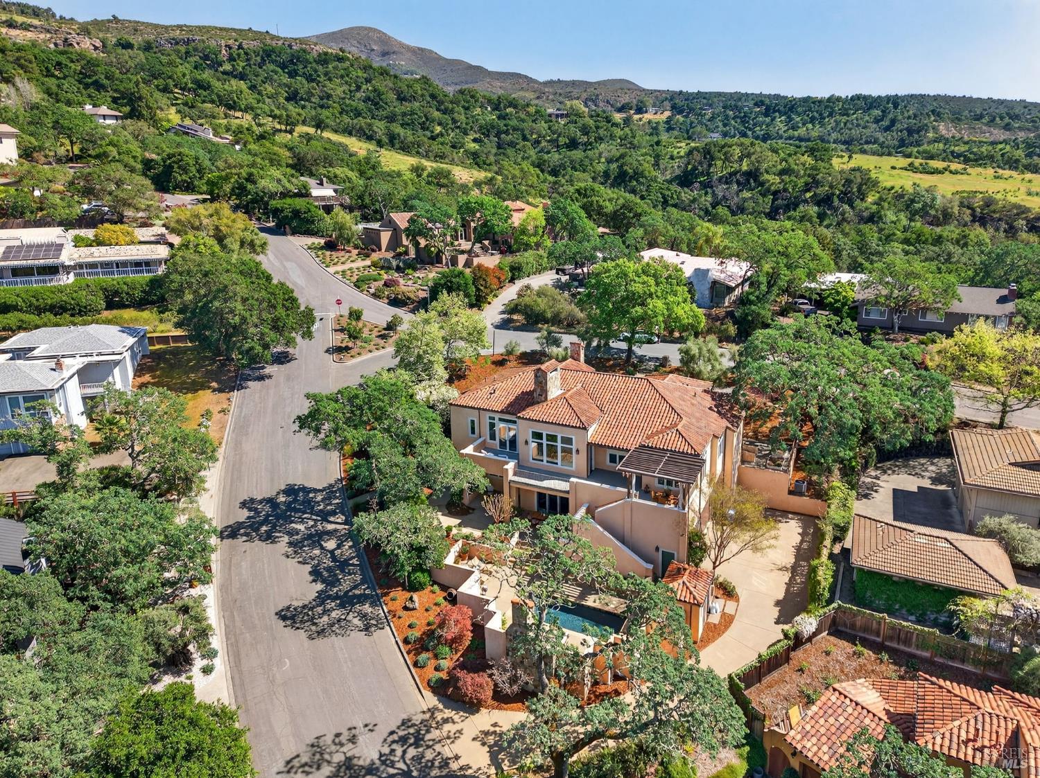 Detail Gallery Image 75 of 76 For 418 Saint Andrews Dr, Napa,  CA 94558 - 5 Beds | 4/2 Baths