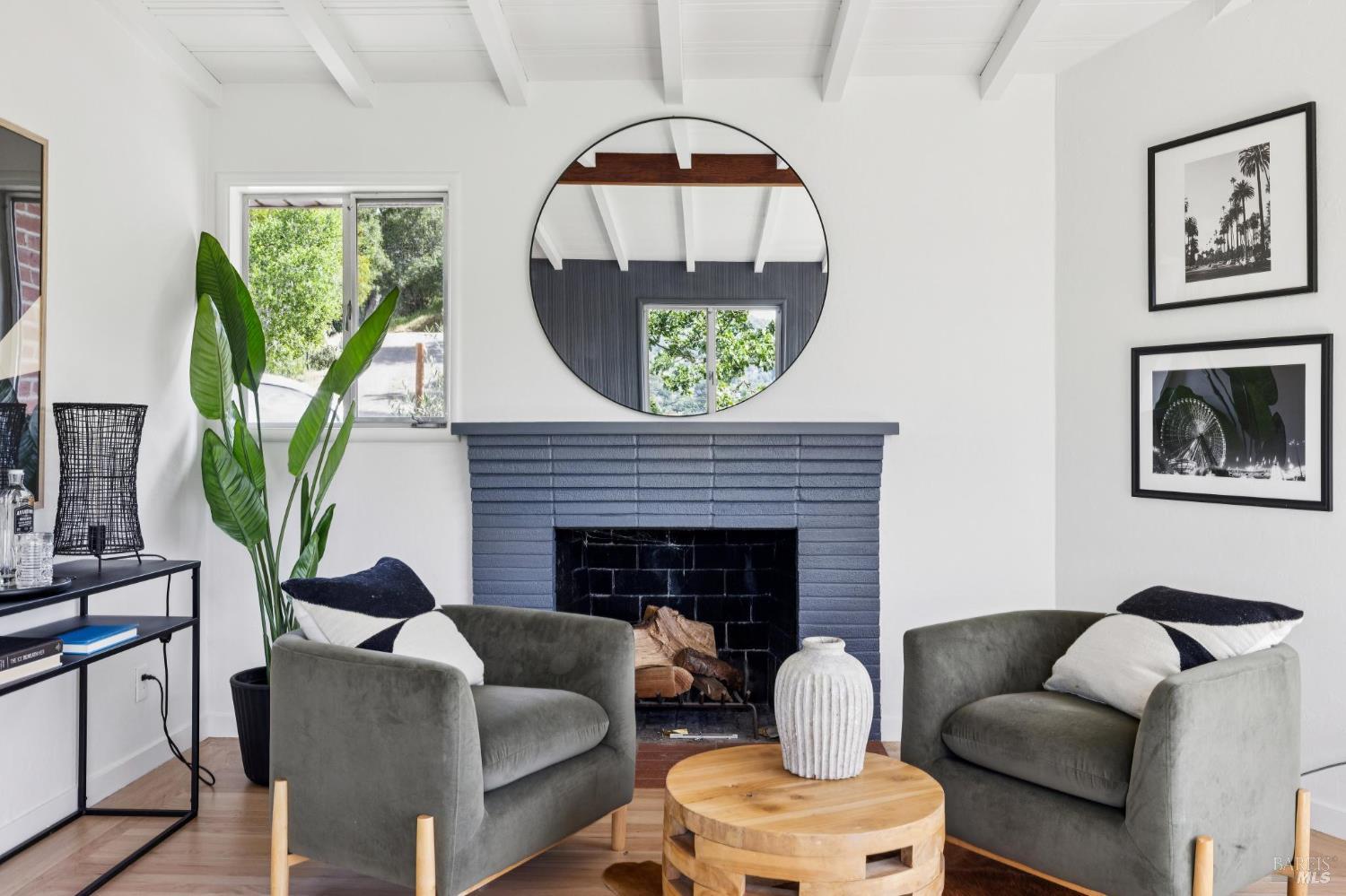 Detail Gallery Image 10 of 52 For 95 Ridge Rd, San Anselmo,  CA 94960 - 2 Beds | 1/1 Baths