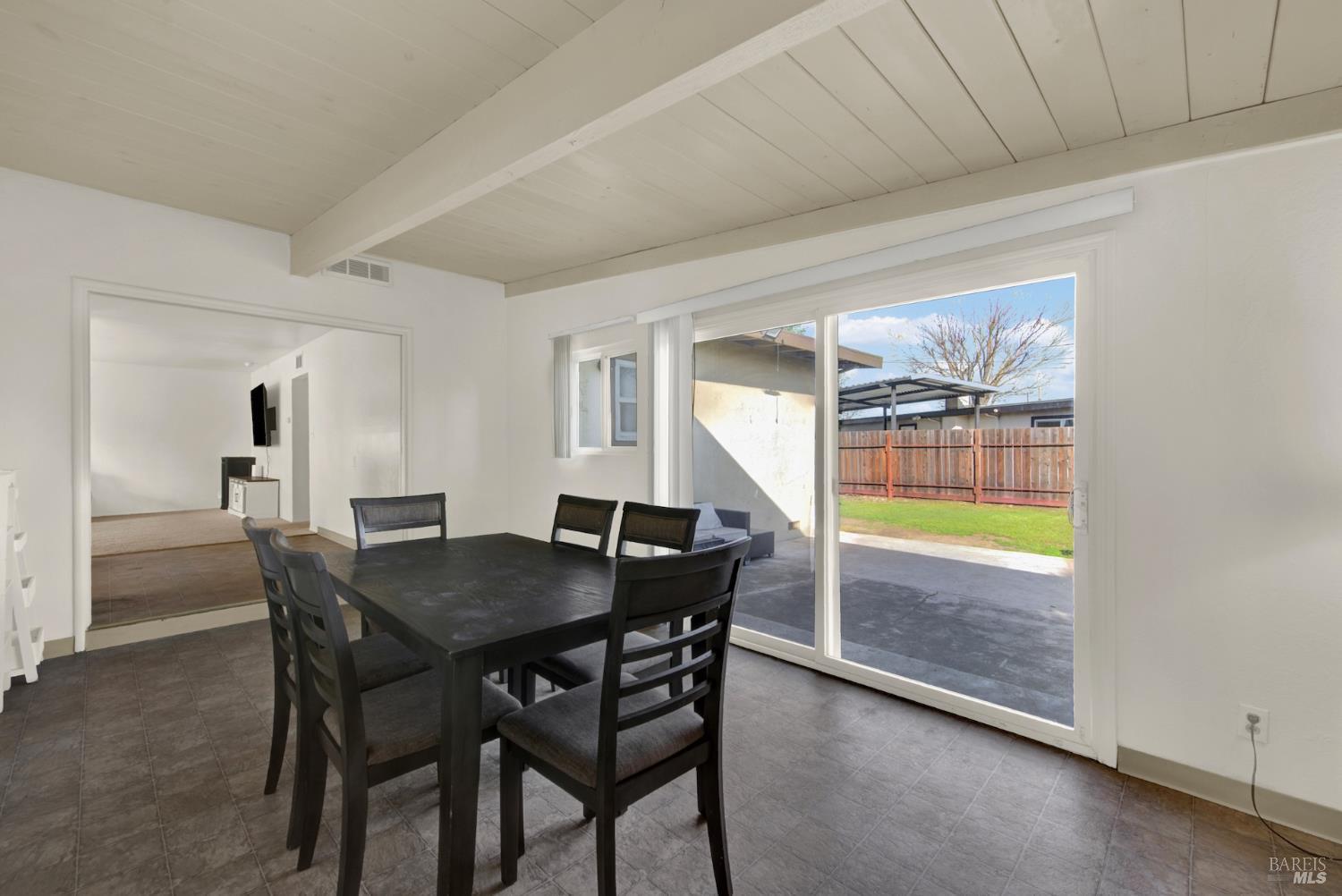 Detail Gallery Image 27 of 58 For 606 E Tennessee St, Fairfield,  CA 94533 - 3 Beds | 2 Baths