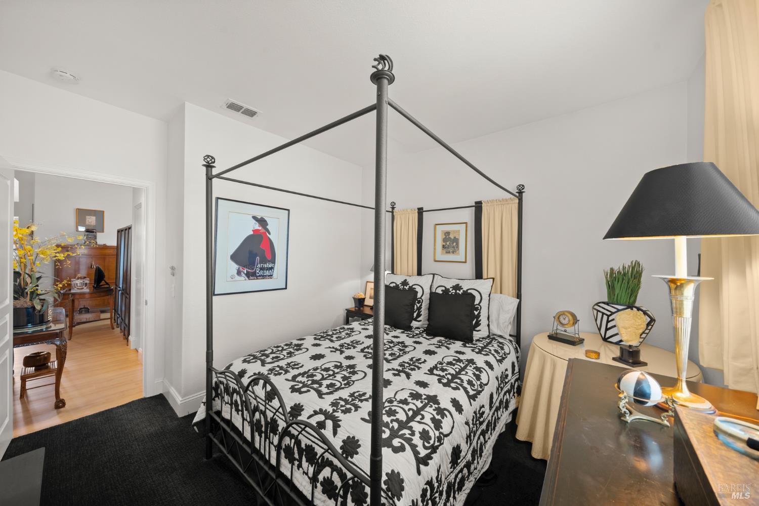 Detail Gallery Image 34 of 62 For 208 Mandarin Cir, Vacaville,  CA 95687 - 2 Beds | 2 Baths