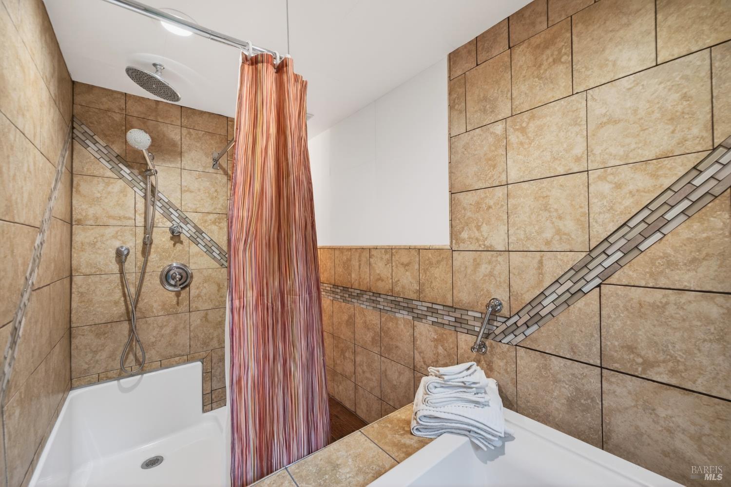 Detail Gallery Image 30 of 48 For 116 Hill Rd, Glen Ellen,  CA 95442 - 2 Beds | 2 Baths