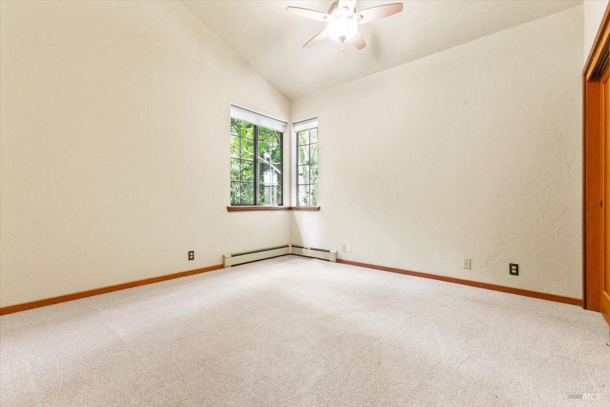 Detail Gallery Image 26 of 72 For 12076 Cloud Ridge Rd, Healdsburg,  CA 95448 - 6 Beds | 4 Baths