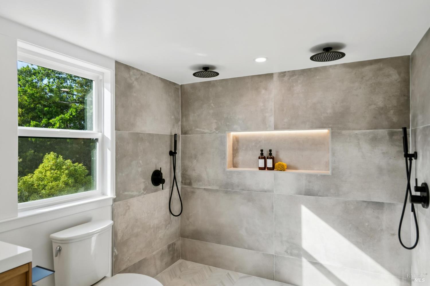 Detail Gallery Image 80 of 93 For 88 Lincoln Park Unkn, San Anselmo,  CA 94960 - 4 Beds | 4/1 Baths