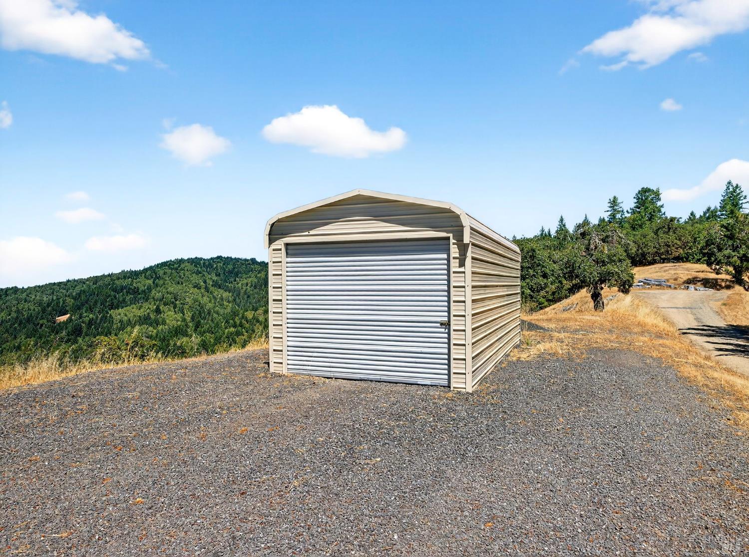 Detail Gallery Image 25 of 33 For 5650 High Point Rd, Willits,  CA 95490 - 3 Beds | 2 Baths