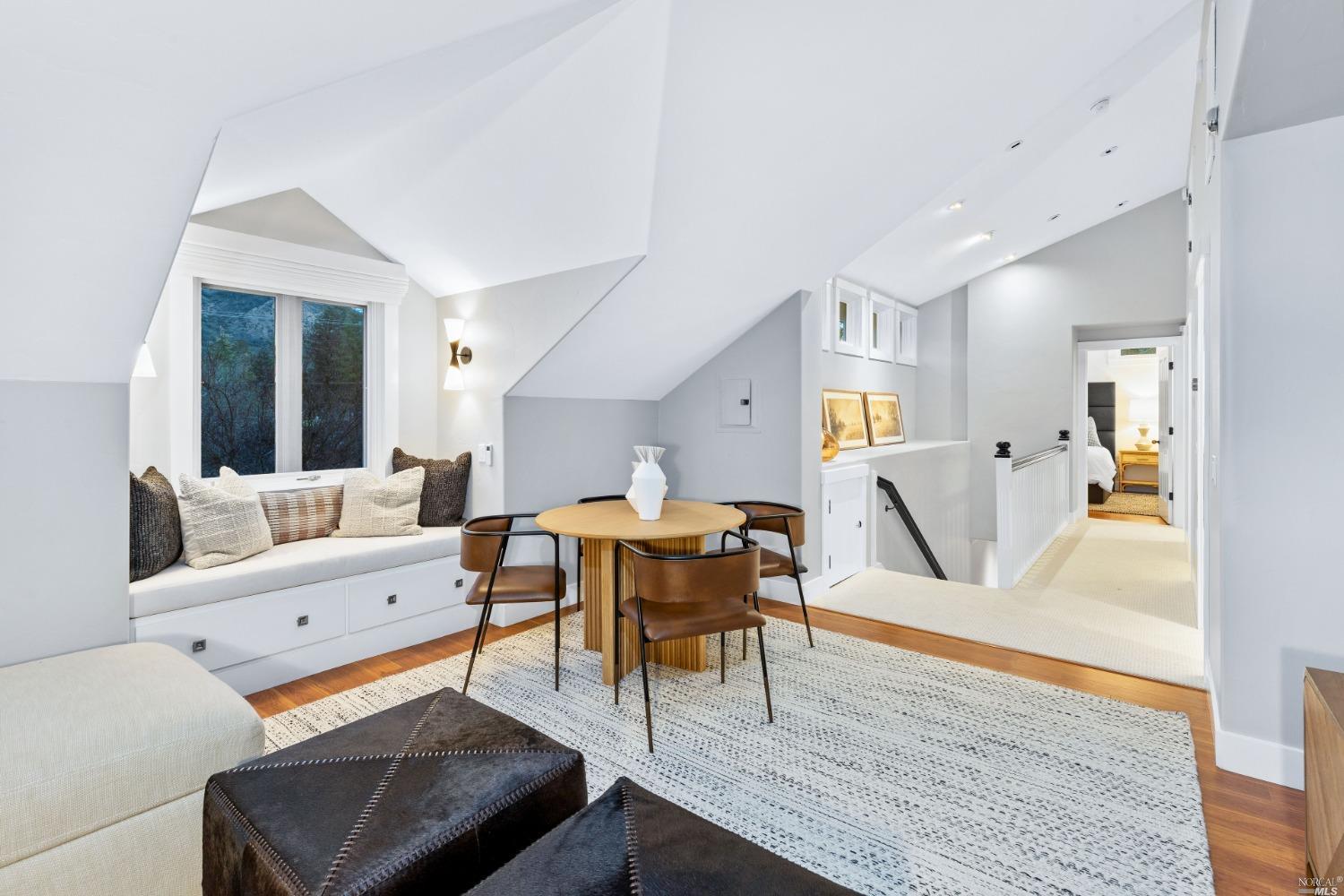 Detail Gallery Image 20 of 31 For 1101 Olive Hill Ln, Napa,  CA 94558 - 5 Beds | 4 Baths