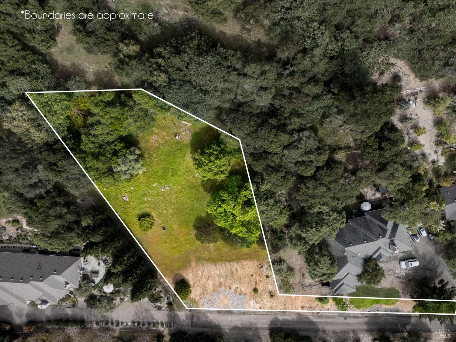 Detail Gallery Image 8 of 12 For 2501 Incline Dr, Santa Rosa,  CA 95404 - – Beds | – Baths