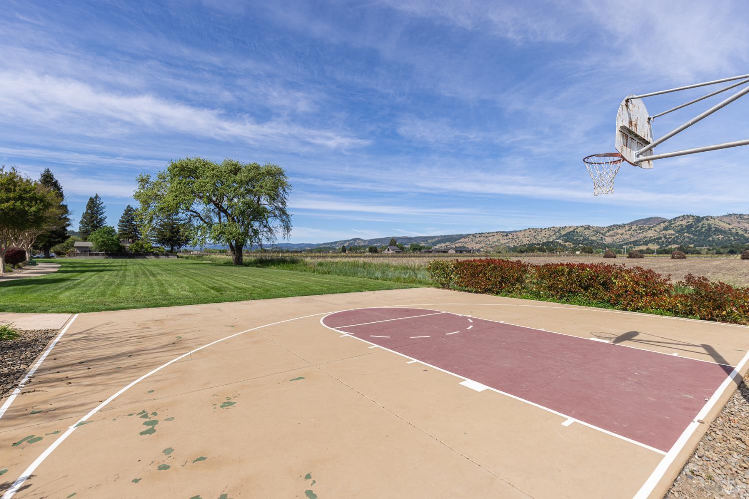 Detail Gallery Image 49 of 50 For 1922 Oak Cir, Yountville,  CA 94599 - 3 Beds | 2 Baths