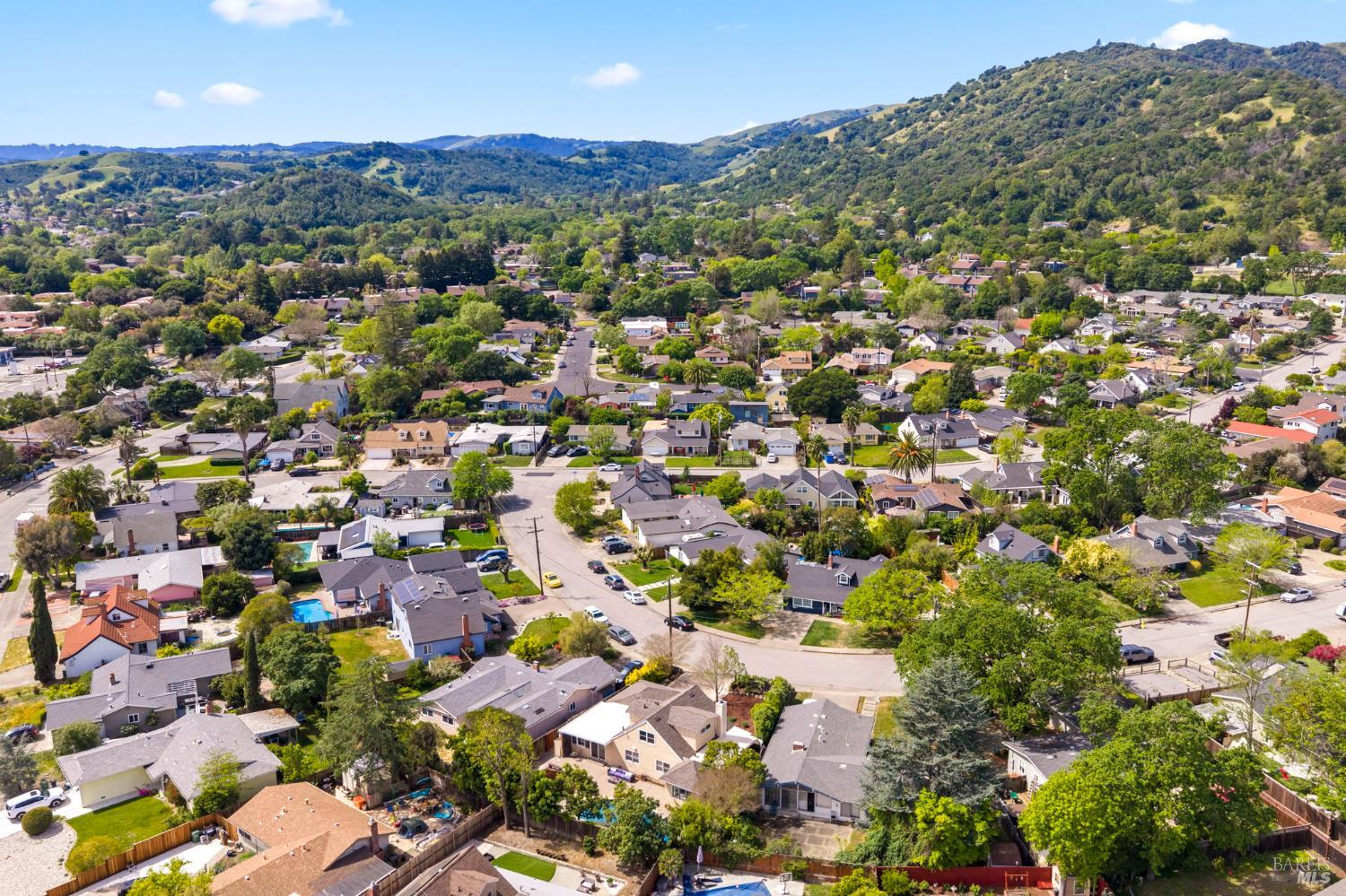 Detail Gallery Image 72 of 93 For 184 Cobblestone Dr, San Rafael,  CA 94903 - 4 Beds | 2 Baths