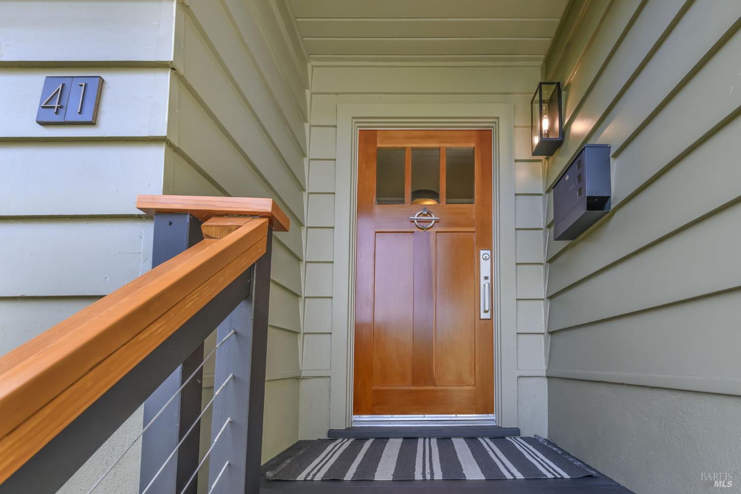 Detail Gallery Image 2 of 31 For 41 Spindrift Psge, Corte Madera,  CA 94925 - 3 Beds | 2 Baths