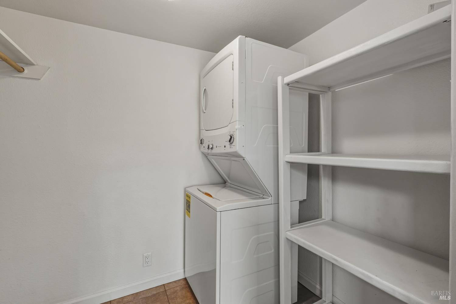 Detail Gallery Image 5 of 50 For 50 E St, Lakeport,  CA 95453 - 1 Beds | 1 Baths