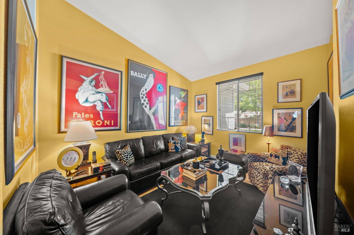 Detail Gallery Image 41 of 62 For 208 Mandarin Cir, Vacaville,  CA 95687 - 2 Beds | 2 Baths