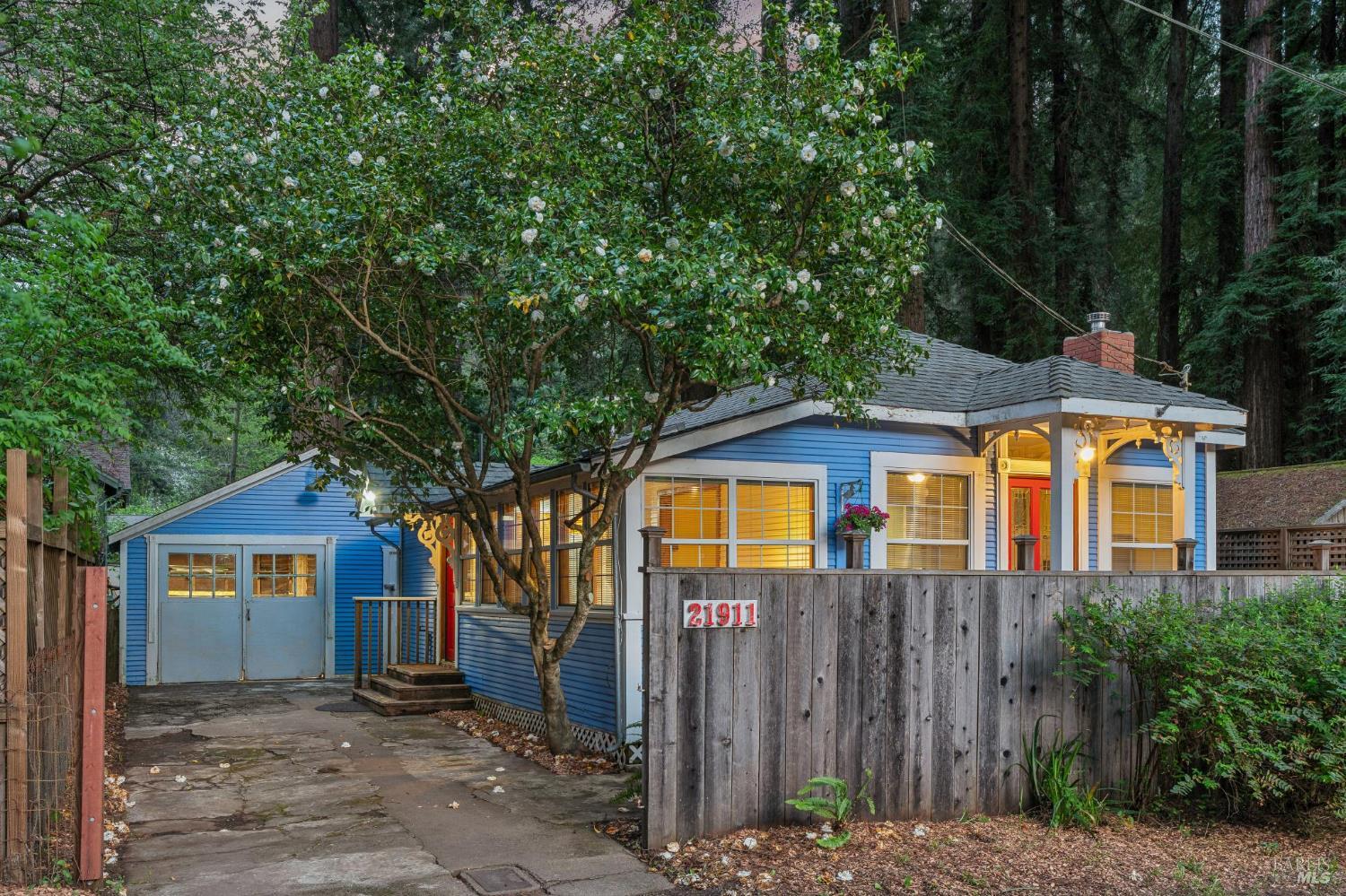 Detail Gallery Image 3 of 66 For 21911 Russian River Ave, Villa Grande,  CA 95486 - 1 Beds | 1 Baths