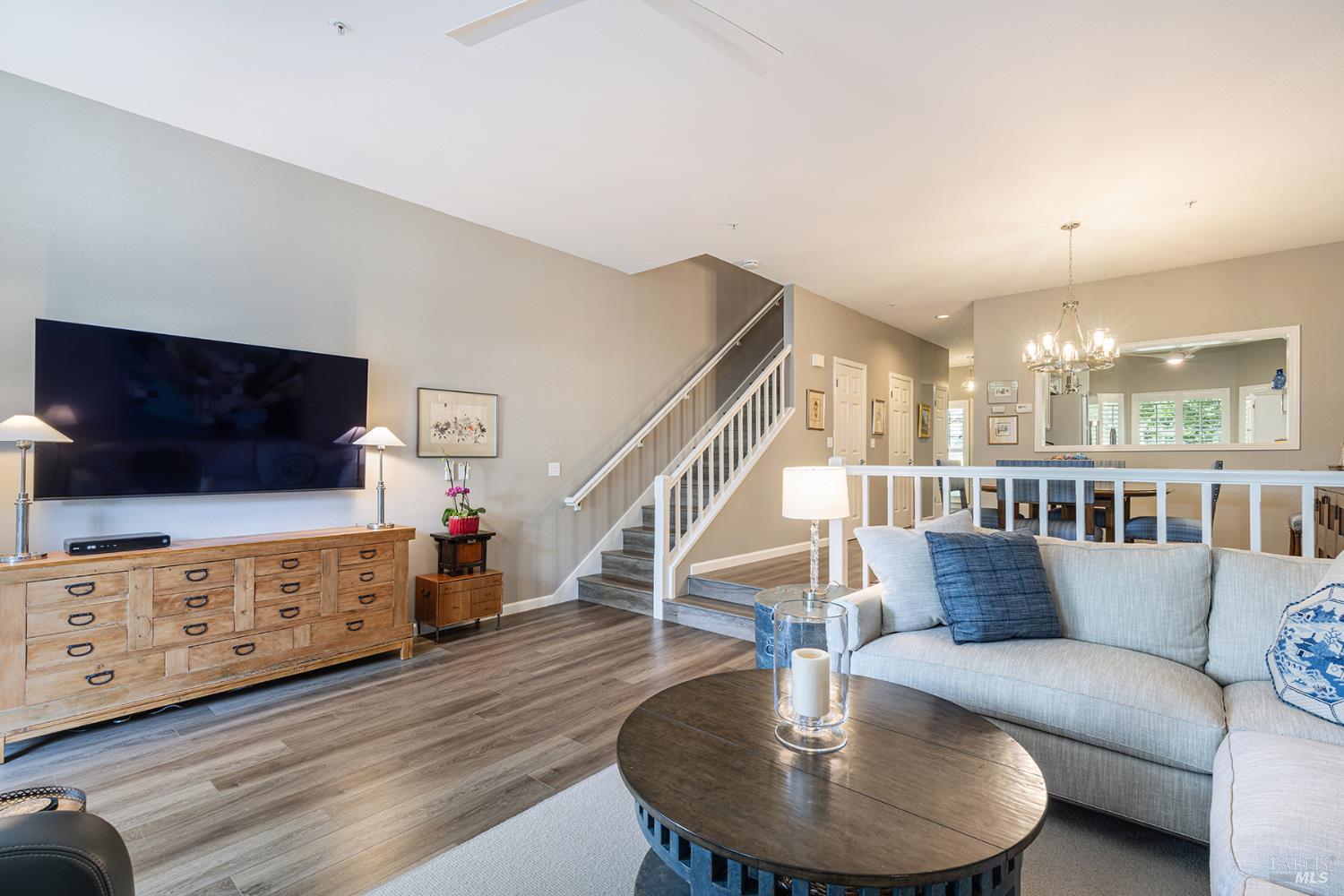 Detail Gallery Image 13 of 26 For 100 Valley Club Cir, Napa,  CA 94558 - 2 Beds | 2/1 Baths