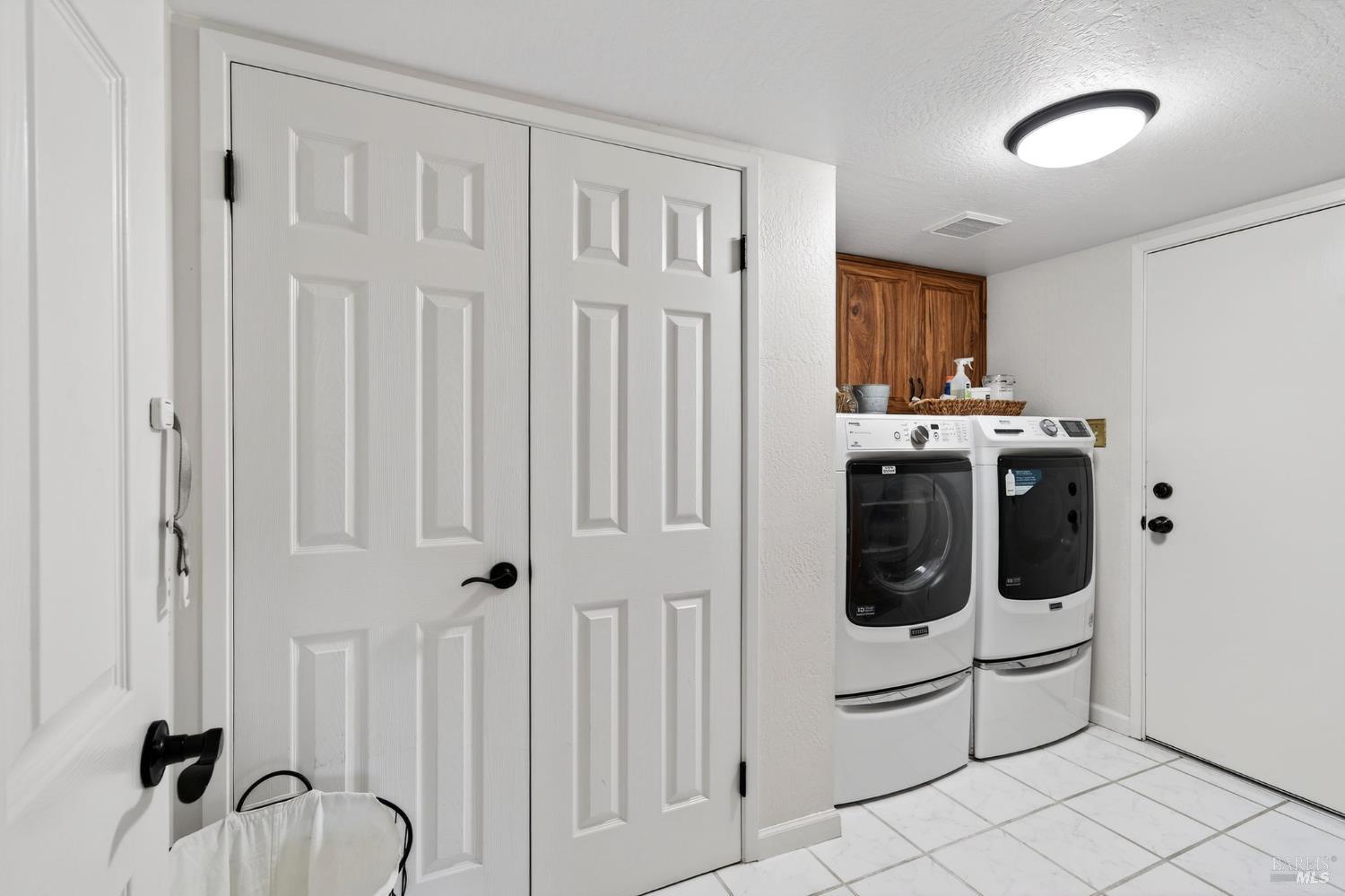 Detail Gallery Image 28 of 53 For 3406 Deerfield Ct, Napa,  CA 94558 - 4 Beds | 3 Baths