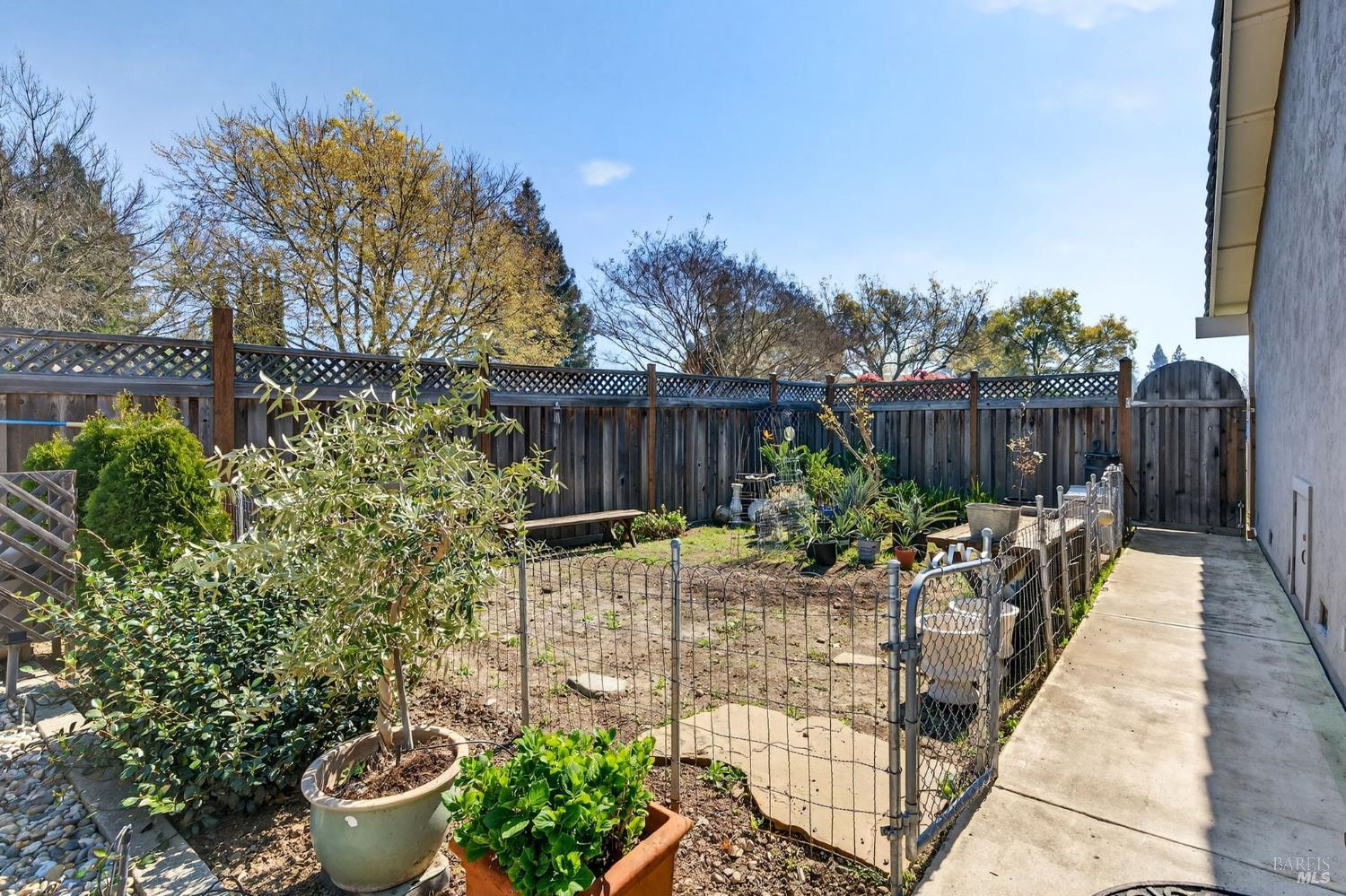 Detail Gallery Image 38 of 53 For 3406 Deerfield Ct, Napa,  CA 94558 - 4 Beds | 3 Baths