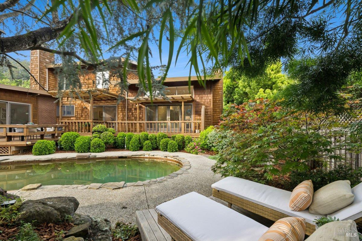 Detail Gallery Image 48 of 76 For 42 Underhill Rd, Mill Valley,  CA 94941 - 3 Beds | 2/1 Baths