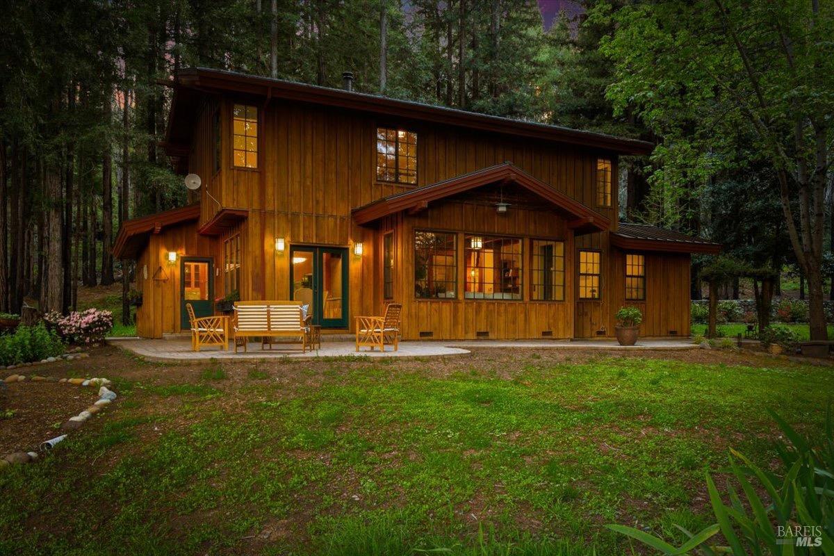 Detail Gallery Image 36 of 72 For 12076 Cloud Ridge Rd, Healdsburg,  CA 95448 - 6 Beds | 4 Baths