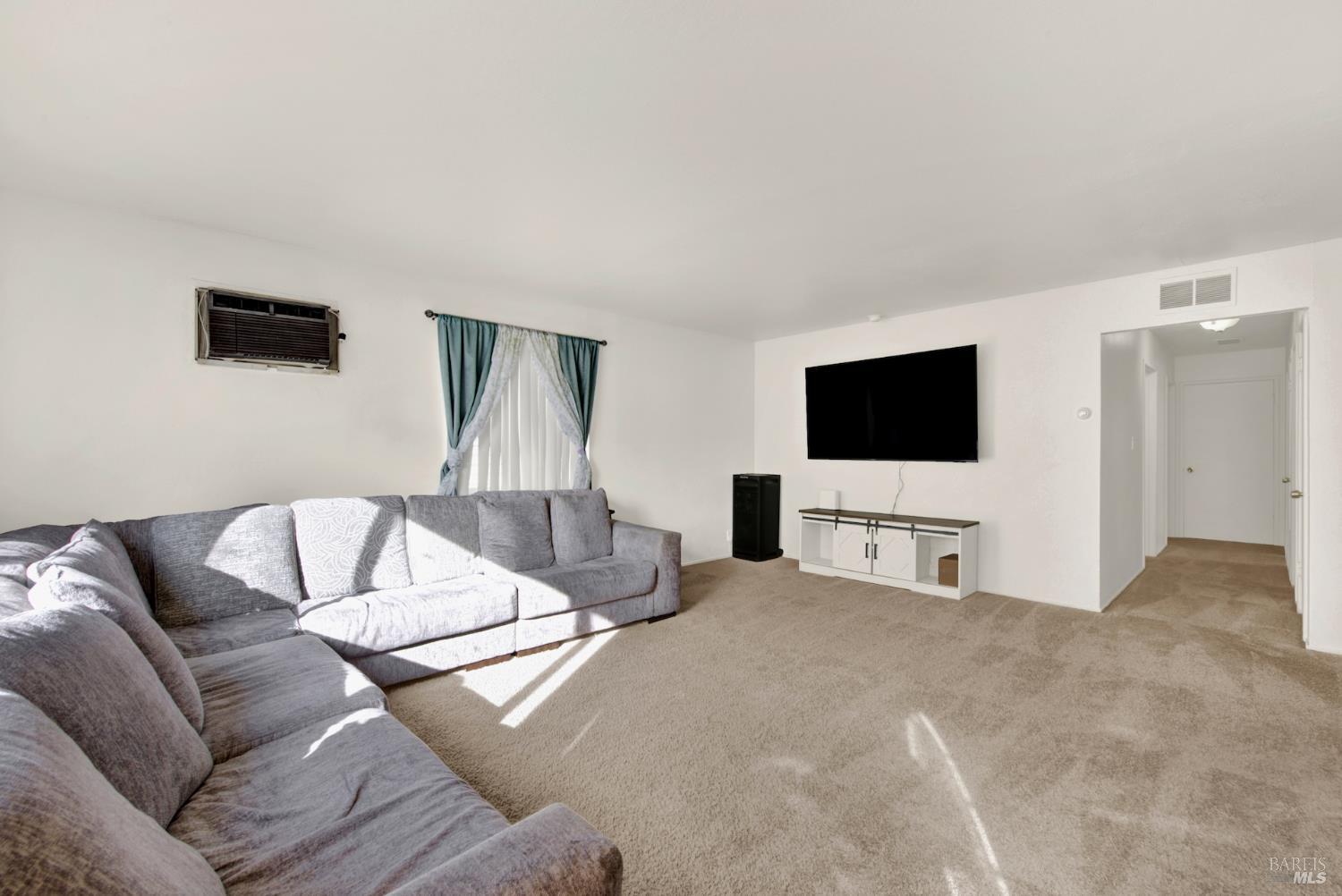 Detail Gallery Image 14 of 58 For 606 E Tennessee St, Fairfield,  CA 94533 - 3 Beds | 2 Baths