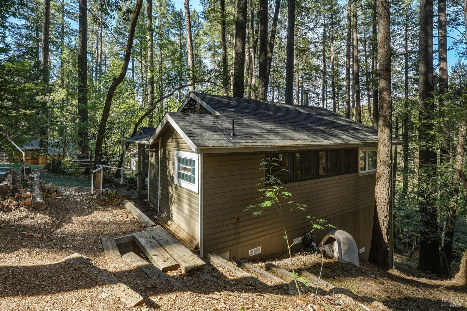 Detail Gallery Image 35 of 47 For 16179 Madrone Blvd, Cobb,  CA 95426 - 1 Beds | 1 Baths