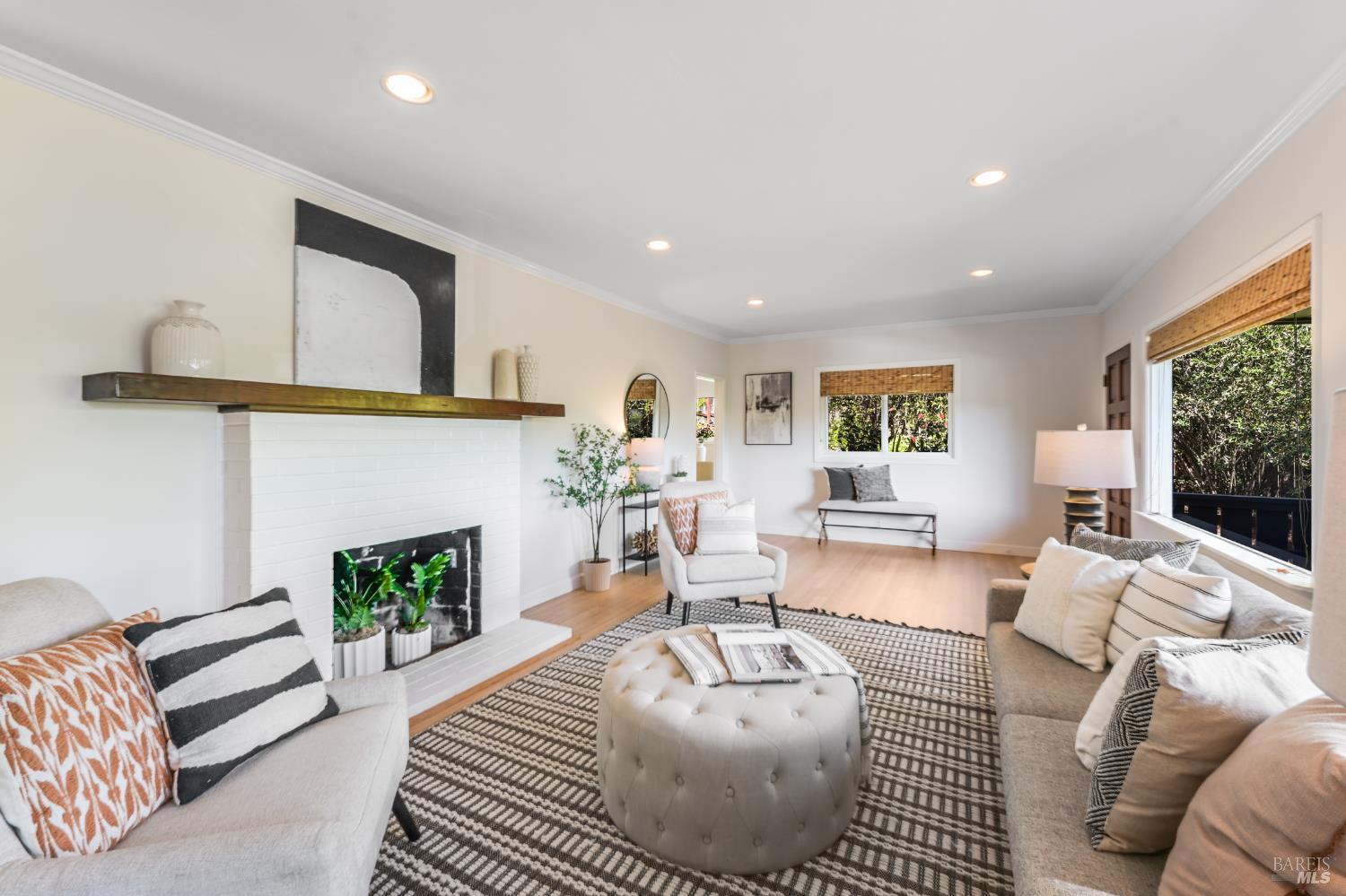 Detail Gallery Image 7 of 48 For 115 Myrtle Ave, San Rafael,  CA 94901 - 3 Beds | 2 Baths