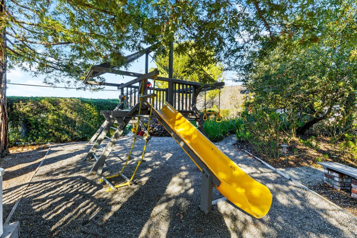 Detail Gallery Image 27 of 31 For 1101 Olive Hill Ln, Napa,  CA 94558 - 5 Beds | 4 Baths