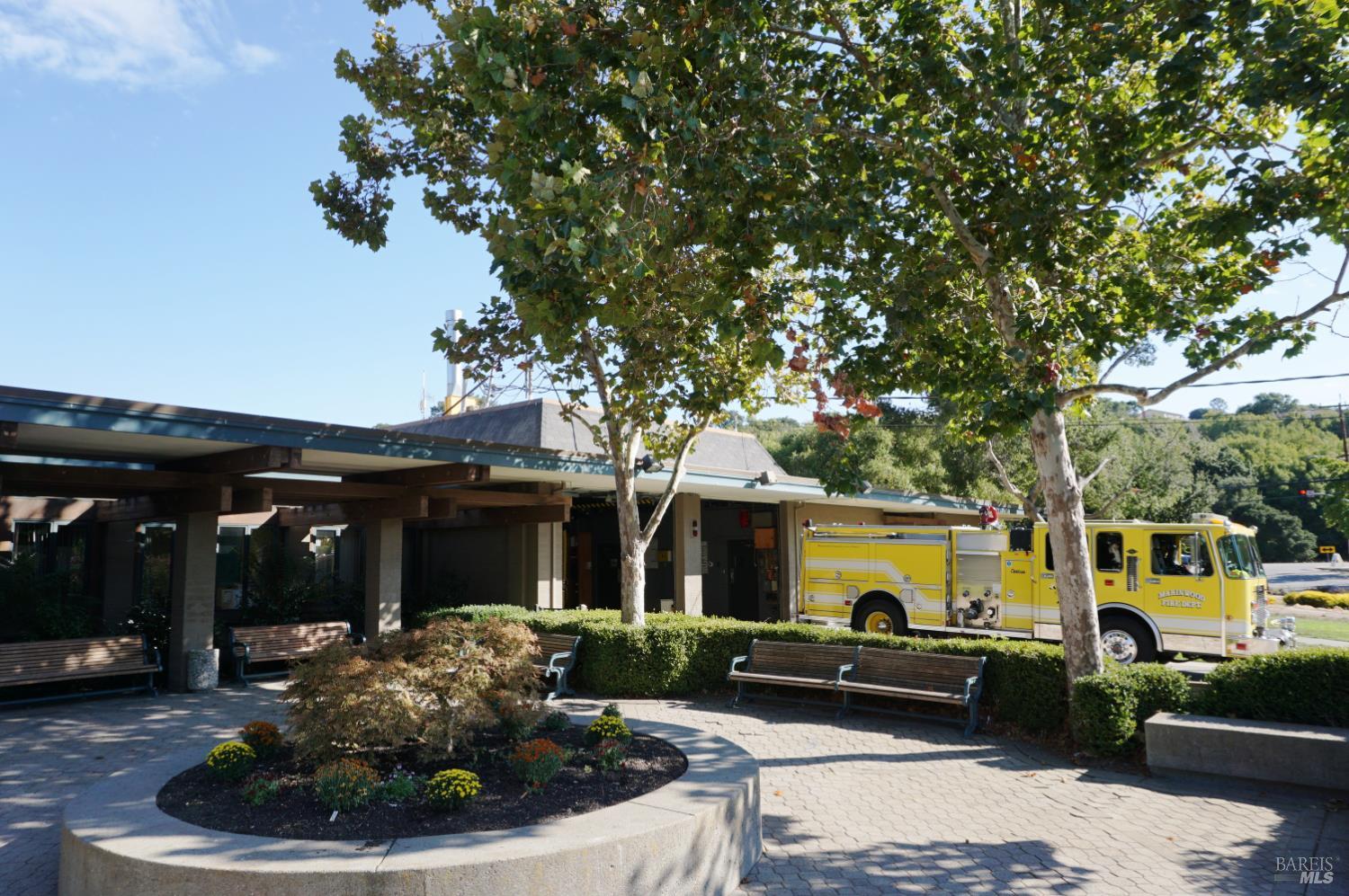 Detail Gallery Image 80 of 93 For 184 Cobblestone Dr, San Rafael,  CA 94903 - 4 Beds | 2 Baths