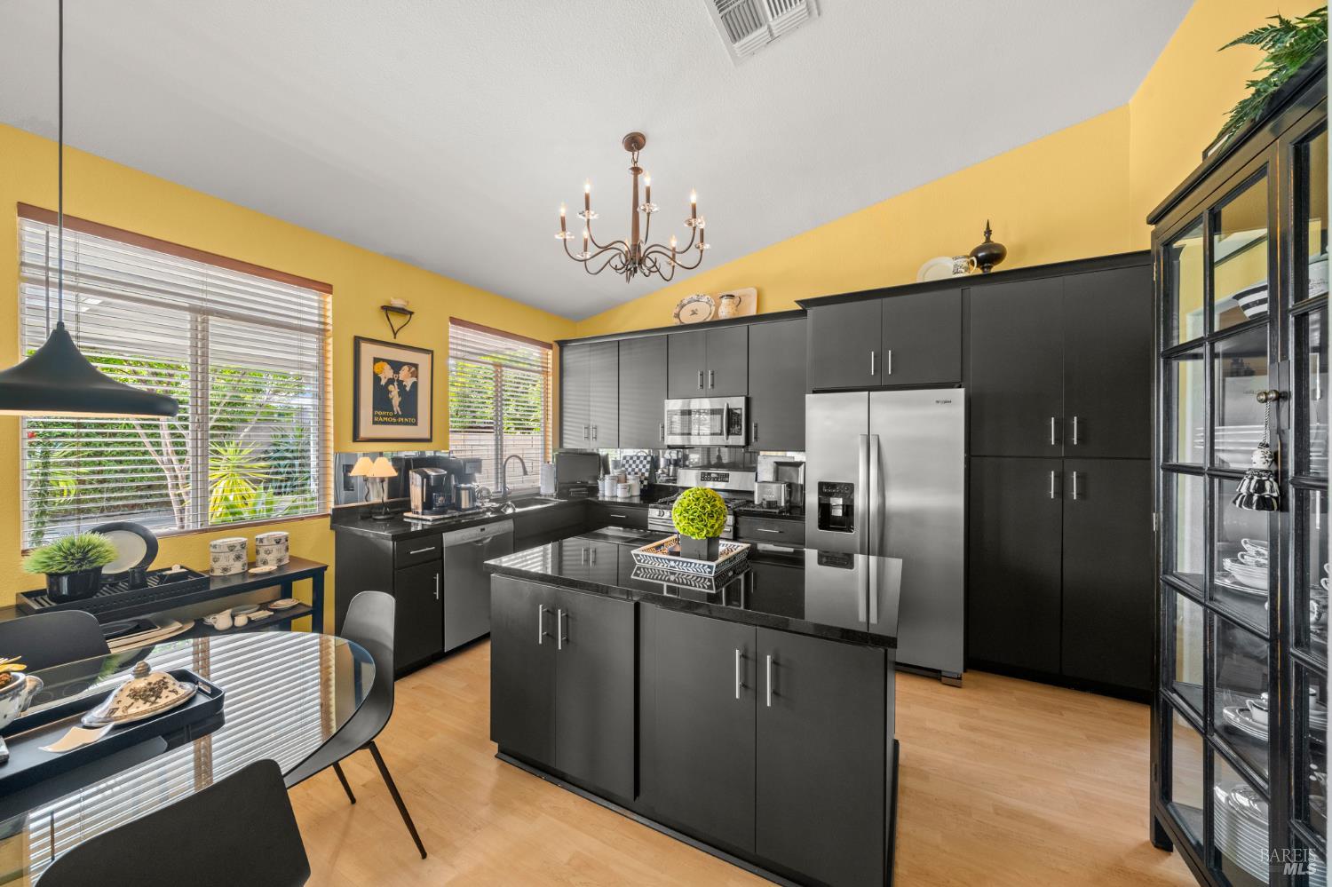 Detail Gallery Image 26 of 62 For 208 Mandarin Cir, Vacaville,  CA 95687 - 2 Beds | 2 Baths