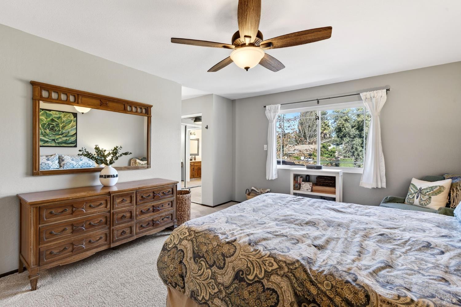 Detail Gallery Image 23 of 53 For 3406 Deerfield Ct, Napa,  CA 94558 - 4 Beds | 3 Baths