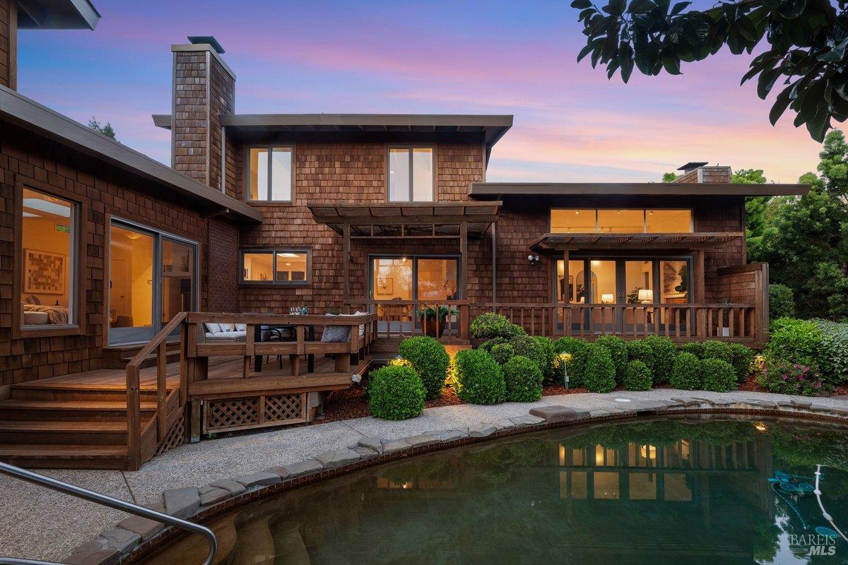 Detail Gallery Image 60 of 76 For 42 Underhill Rd, Mill Valley,  CA 94941 - 3 Beds | 2/1 Baths