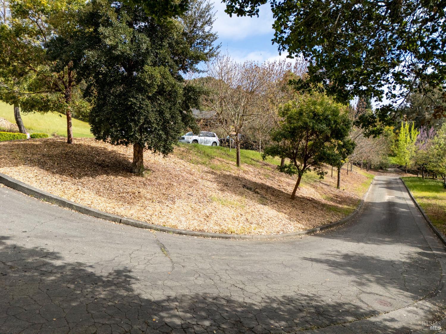 Detail Gallery Image 12 of 12 For 2501 Incline Dr, Santa Rosa,  CA 95404 - – Beds | – Baths