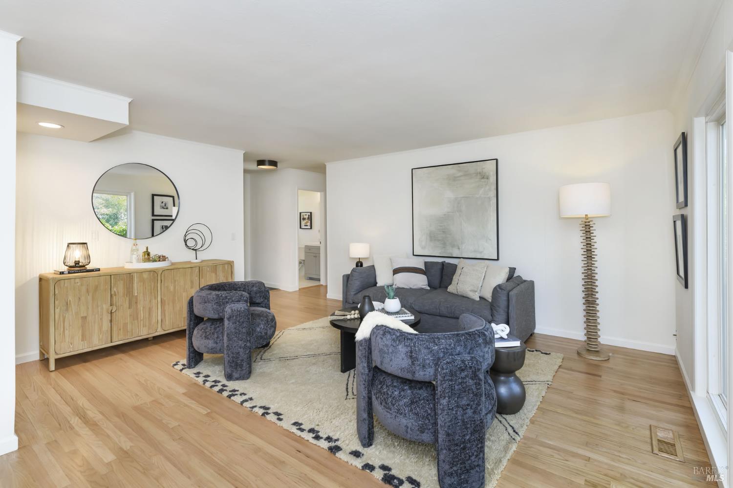 Detail Gallery Image 6 of 31 For 41 Spindrift Psge, Corte Madera,  CA 94925 - 3 Beds | 2 Baths