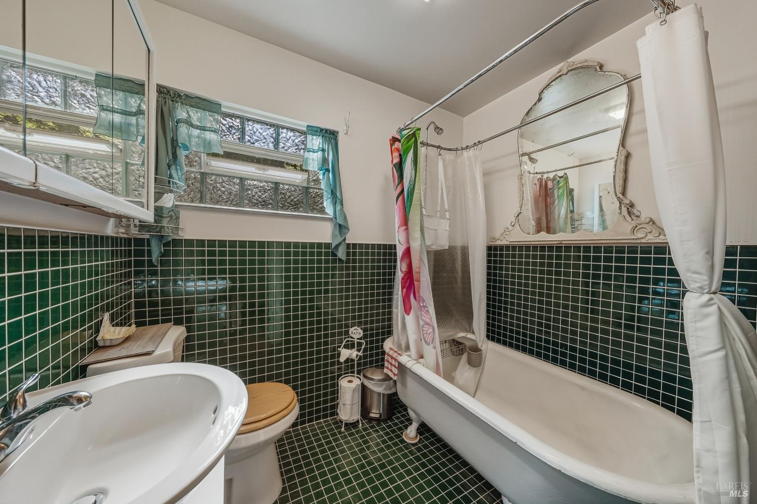 Detail Gallery Image 24 of 47 For 16179 Madrone Blvd, Cobb,  CA 95426 - 1 Beds | 1 Baths