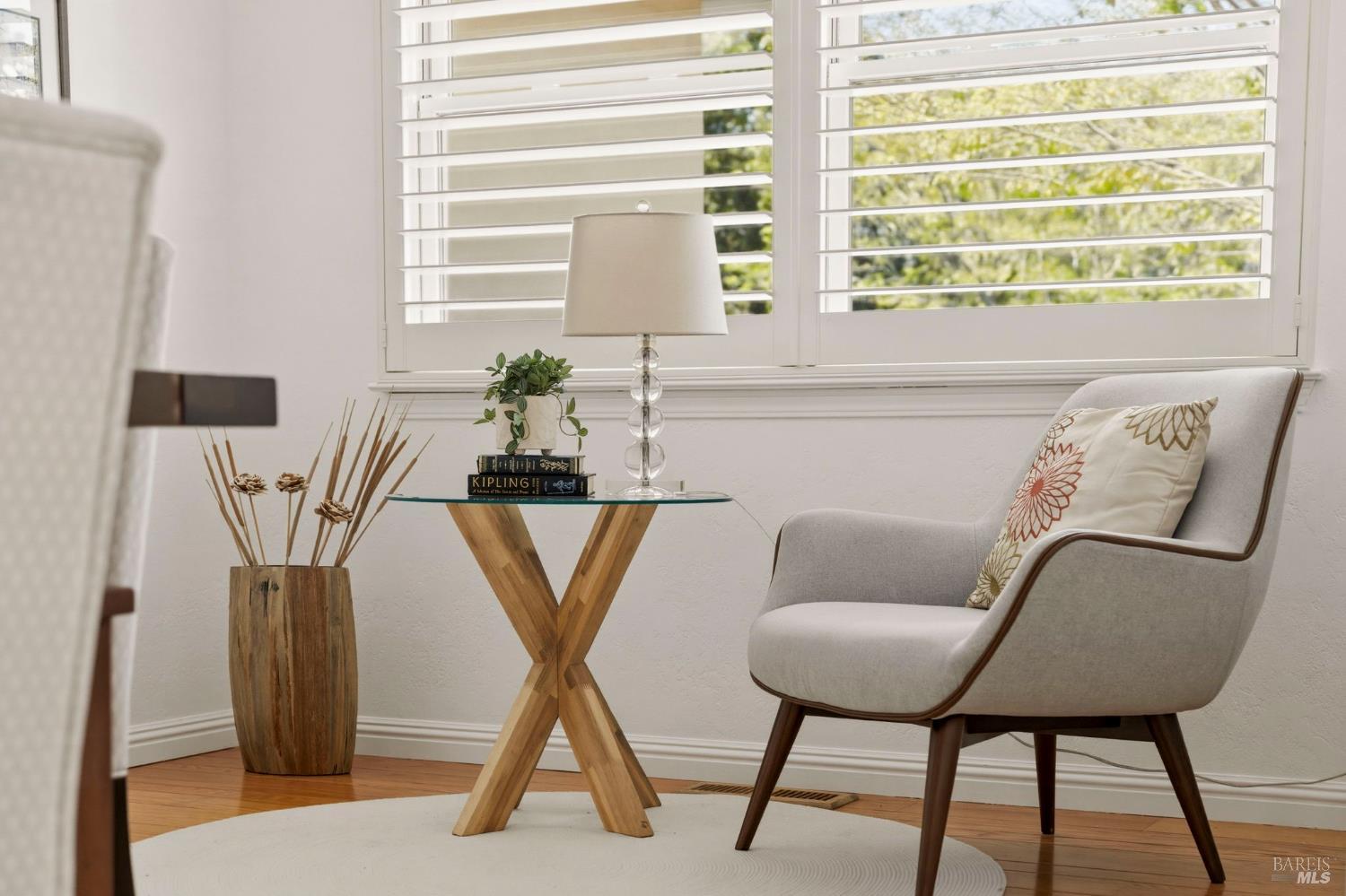 Detail Gallery Image 17 of 93 For 184 Cobblestone Dr, San Rafael,  CA 94903 - 4 Beds | 2 Baths