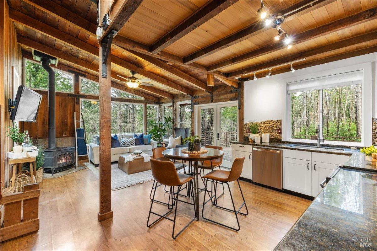 Detail Gallery Image 51 of 72 For 12076 Cloud Ridge Rd, Healdsburg,  CA 95448 - 6 Beds | 4 Baths