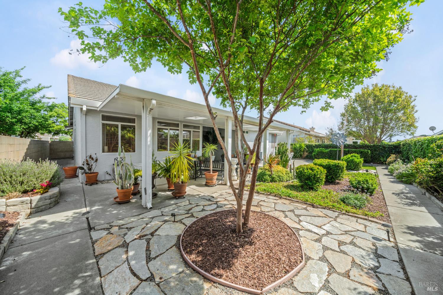 Detail Gallery Image 48 of 62 For 208 Mandarin Cir, Vacaville,  CA 95687 - 2 Beds | 2 Baths