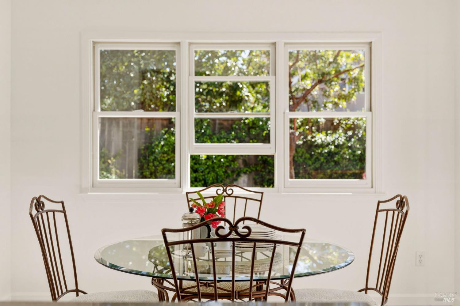 Detail Gallery Image 30 of 93 For 184 Cobblestone Dr, San Rafael,  CA 94903 - 4 Beds | 2 Baths