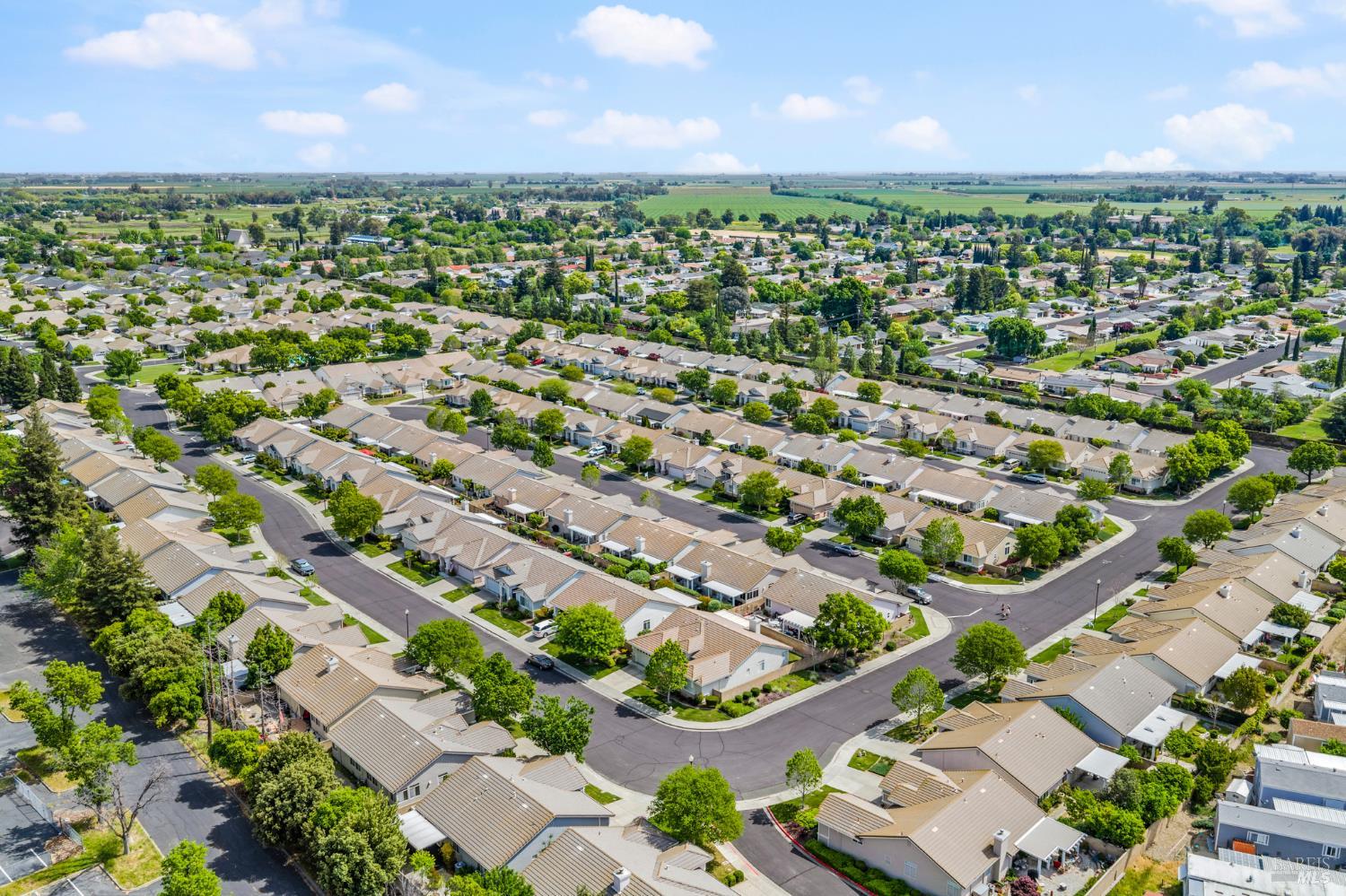 Detail Gallery Image 60 of 62 For 208 Mandarin Cir, Vacaville,  CA 95687 - 2 Beds | 2 Baths